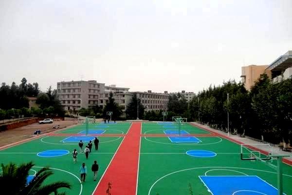 上海宝山塑胶篮球场